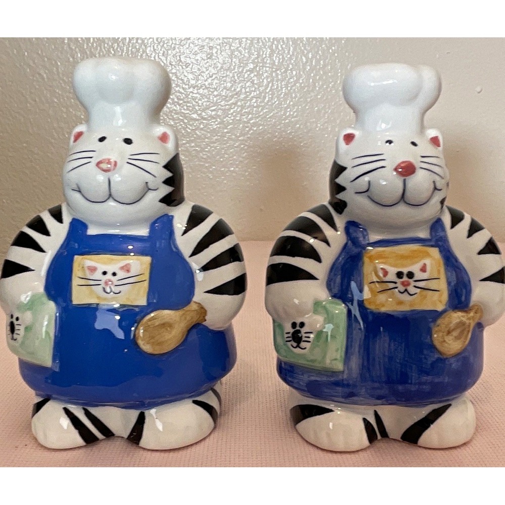 Rare Find Cat Chef Salt & Pepper Shakers Japan 1980 Vintage Pre-owned